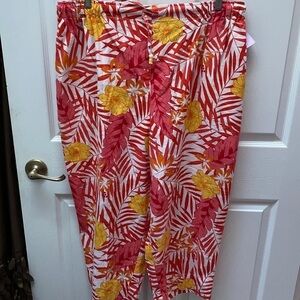 Z womens Sun Bay casual comfy floral plus size capris size 3X.  EUC